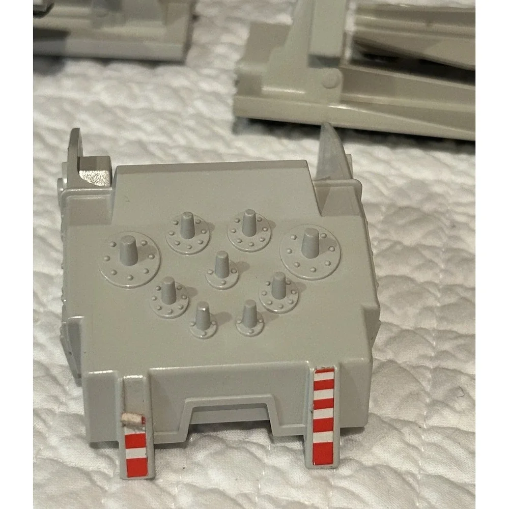 Vintage Robotix Parts Lot Replacement 1984, Walker‎
